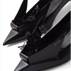 PRADA Women's Black Leather Floral-appliqué Court Shoes